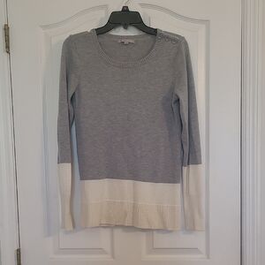 GAP Gray and Cream Women's Sweater